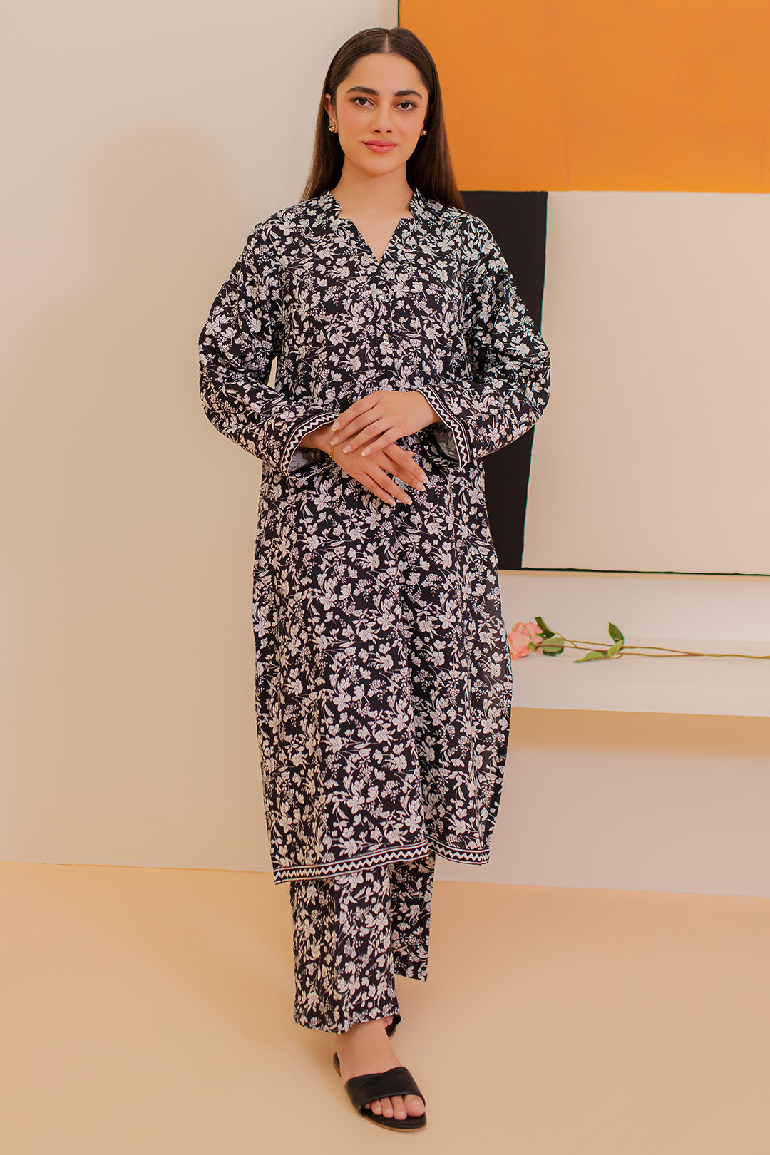 Zellbury | Winter Pret | Kurta Trouser - 3109 - Designer Dress with Intricate embroidery and embellishments. Shop elegent wedding dress at Maria Faisal.