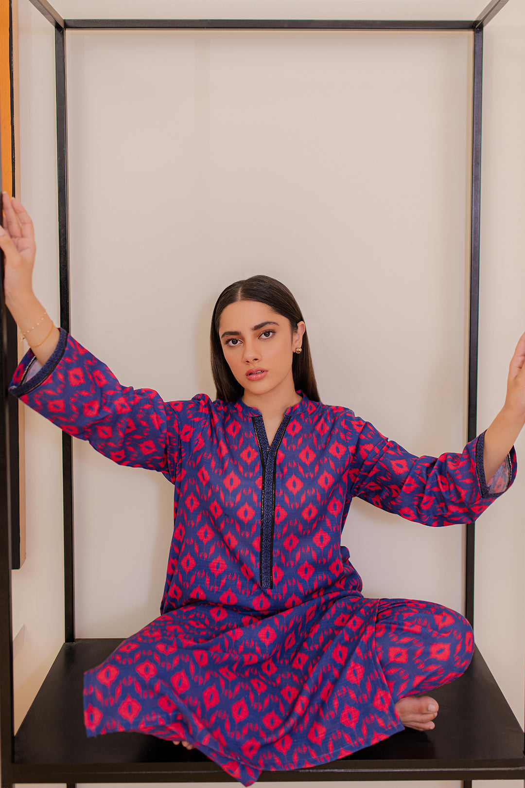 Zellbury | Winter Pret | Kurta Trouser - 3141 - Designer Dress with Intricate embroidery and embellishments. Shop elegent wedding dress at Maria Faisal.