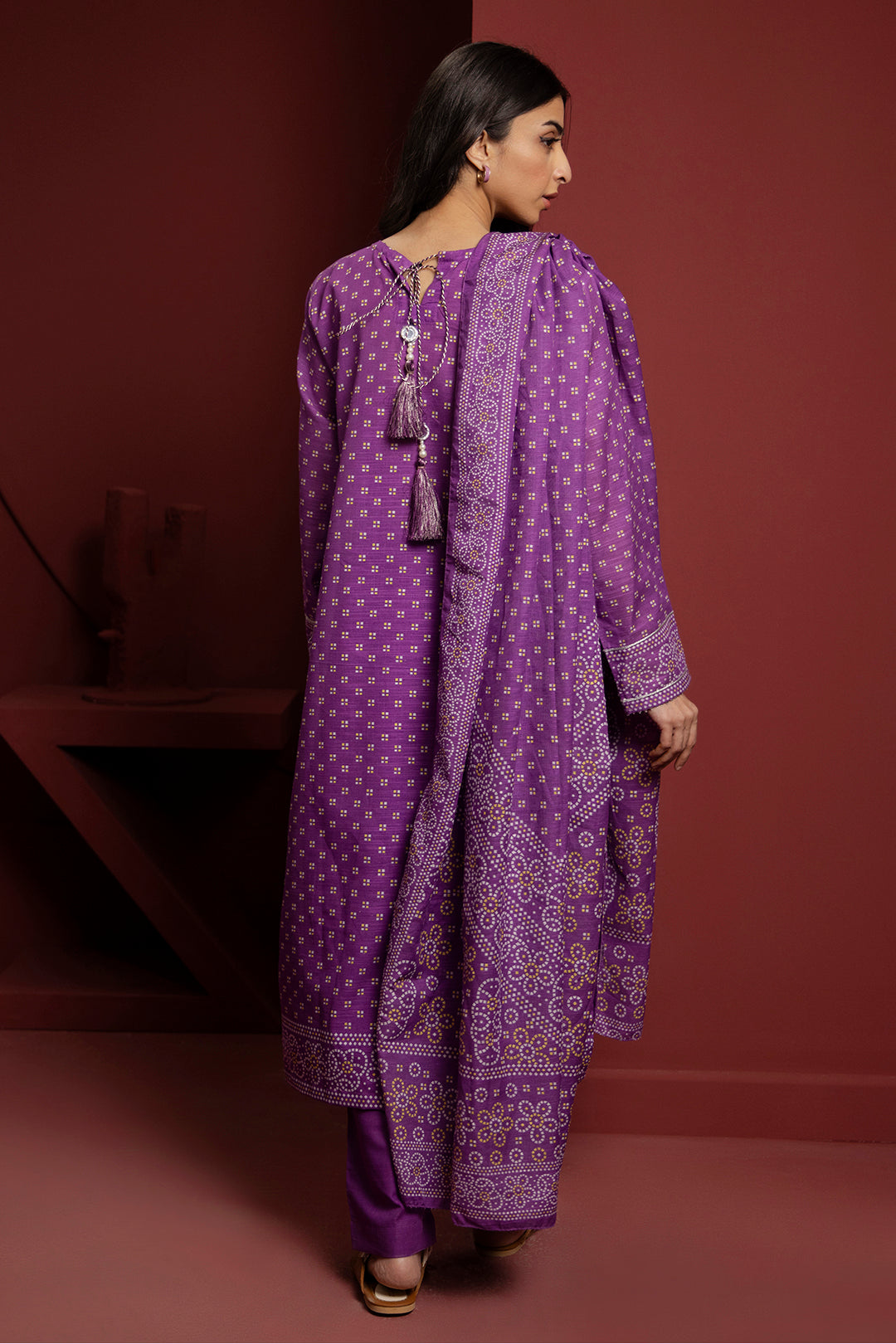 Zellbury | Winter Pret | Kurta Dupatta Trouser - 3072 - Designer Dress with Intricate embroidery and embellishments. Shop elegent wedding dress at Maria Faisal.