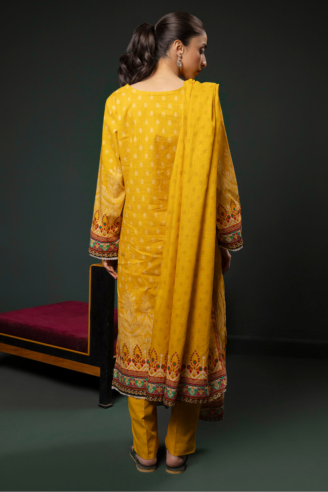 Zellbury | Winter Pret | Kurta Dupatta Trouser - 3151 - Designer Dress with Intricate embroidery and embellishments. Shop elegent wedding dress at Maria Faisal.