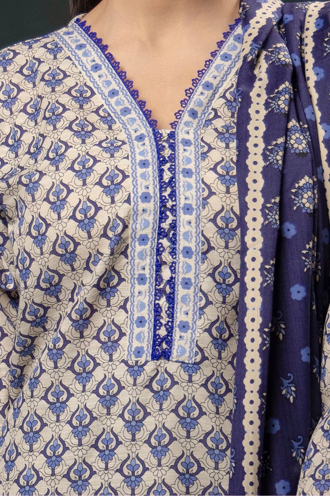 Zellbury | Winter Pret | Kurta Shawl Trouser - 3153 - Designer Dress with Intricate embroidery and embellishments. Shop elegent wedding dress at Maria Faisal.