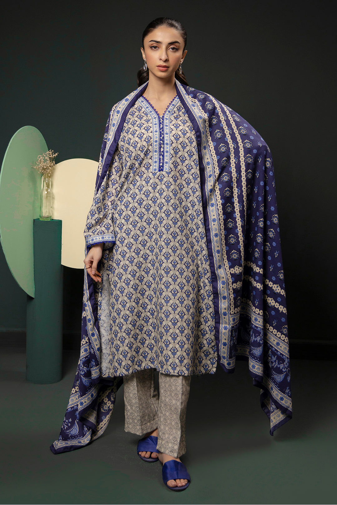 Zellbury | Winter Pret | Kurta Shawl Trouser - 3153 - Designer Dress with Intricate embroidery and embellishments. Shop elegent wedding dress at Maria Faisal.