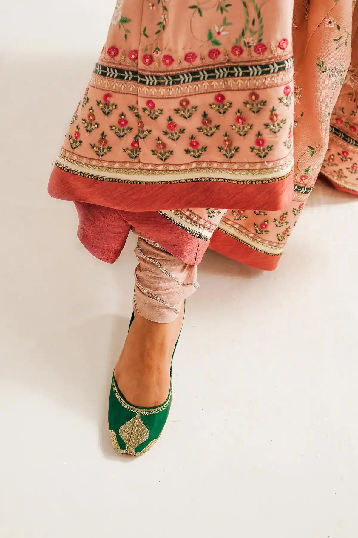 Zara ShahJahan | Winter Shawl 23 | WS23-D2