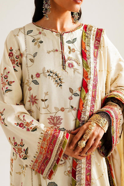 Zara ShahJahan | Winter Shawl 23 |