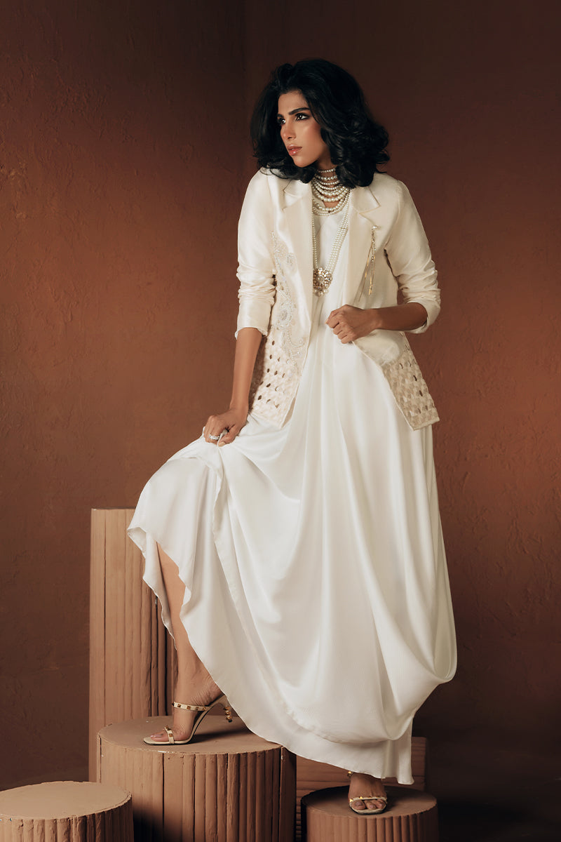 Wardha Saleem | Luxe Edition | Lunere - Formal Dress - available at Maria Faisal in UK and USA.
