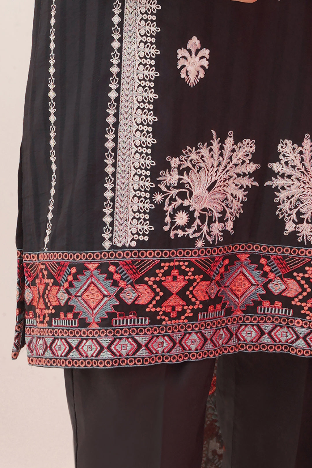 Zellbury | Unstitched 3 Piece Lawn | Embroidered Shirt Shalwar Dupatta - 0360 - Designer Dress with Intricate embroidery and embellishments. Shop elegent wedding dress at Maria Faisal.