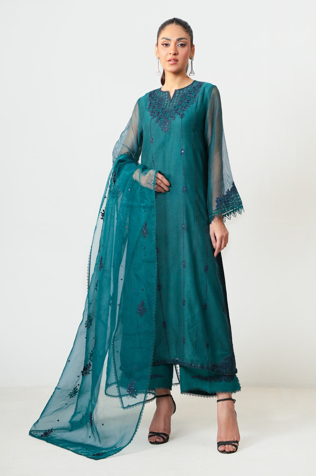 Zeen | Azalea Collection | WUM35115 - Ladies Clothes - Maria Faisal