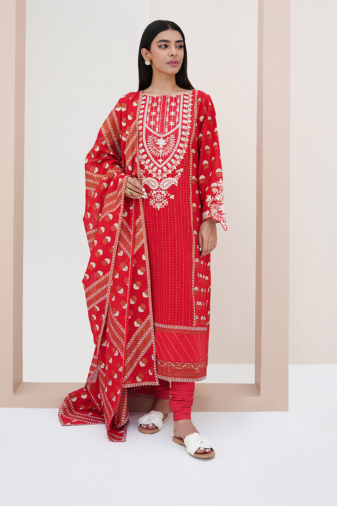 Zellbury | Unstitched 3 Piece Lawn | Embroidered Shirt Shalwar Dupatta - 0195 - Designer Dress with Intricate embroidery and embellishments. Shop elegent wedding dress at Maria Faisal.