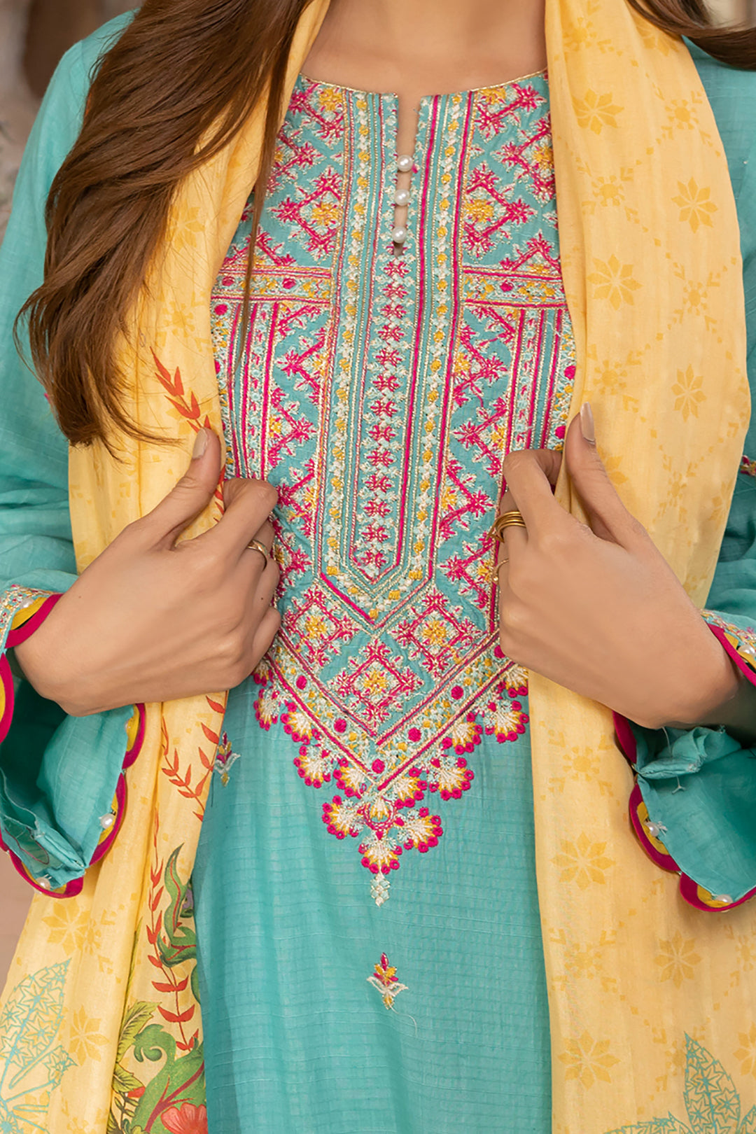 Zellbury | Unstitched 3 Piece Lawn | Embroidered Shirt Shalwar Dupatta - 1146 - Designer Dress with Intricate embroidery and embellishments. Shop elegent wedding dress at Maria Faisal.
