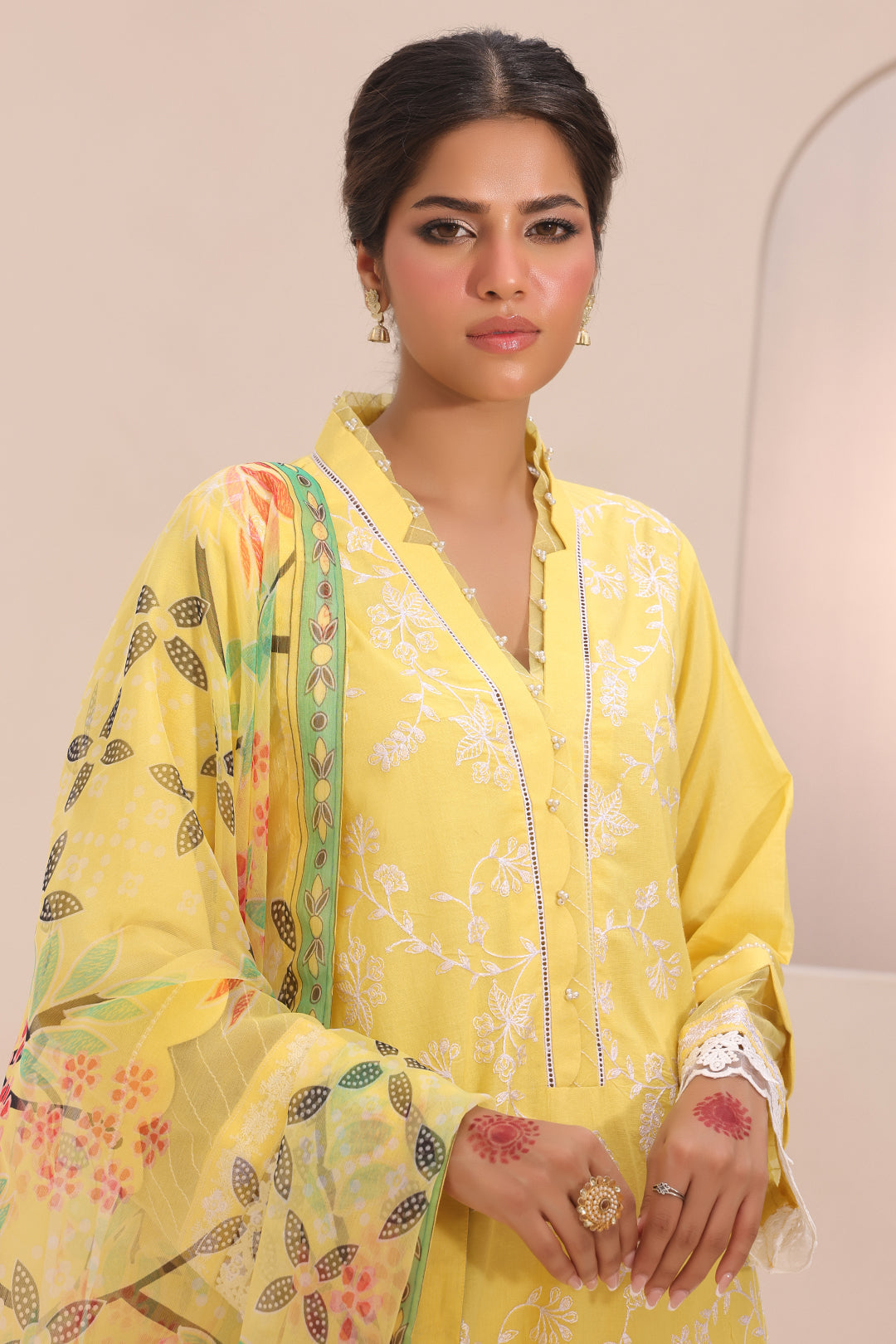 Zellbury | Unstitched 3 Piece Lawn | Embroidered Shirt Shalwar Dupatta - 1261 - Designer Dress with Intricate embroidery and embellishments. Shop elegent wedding dress at Maria Faisal.