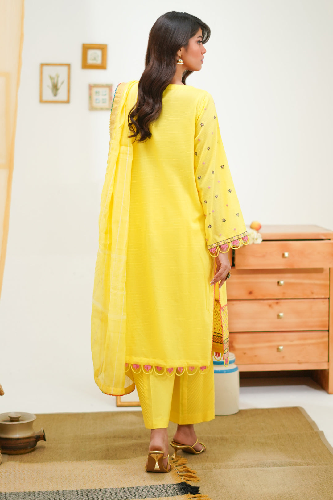 Zellbury | Unstitched 3 Piece Lawn | Embroidered Shirt Shalwar Dupatta - 1285 - Designer Dress with Intricate embroidery and embellishments. Shop elegent wedding dress at Maria Faisal.