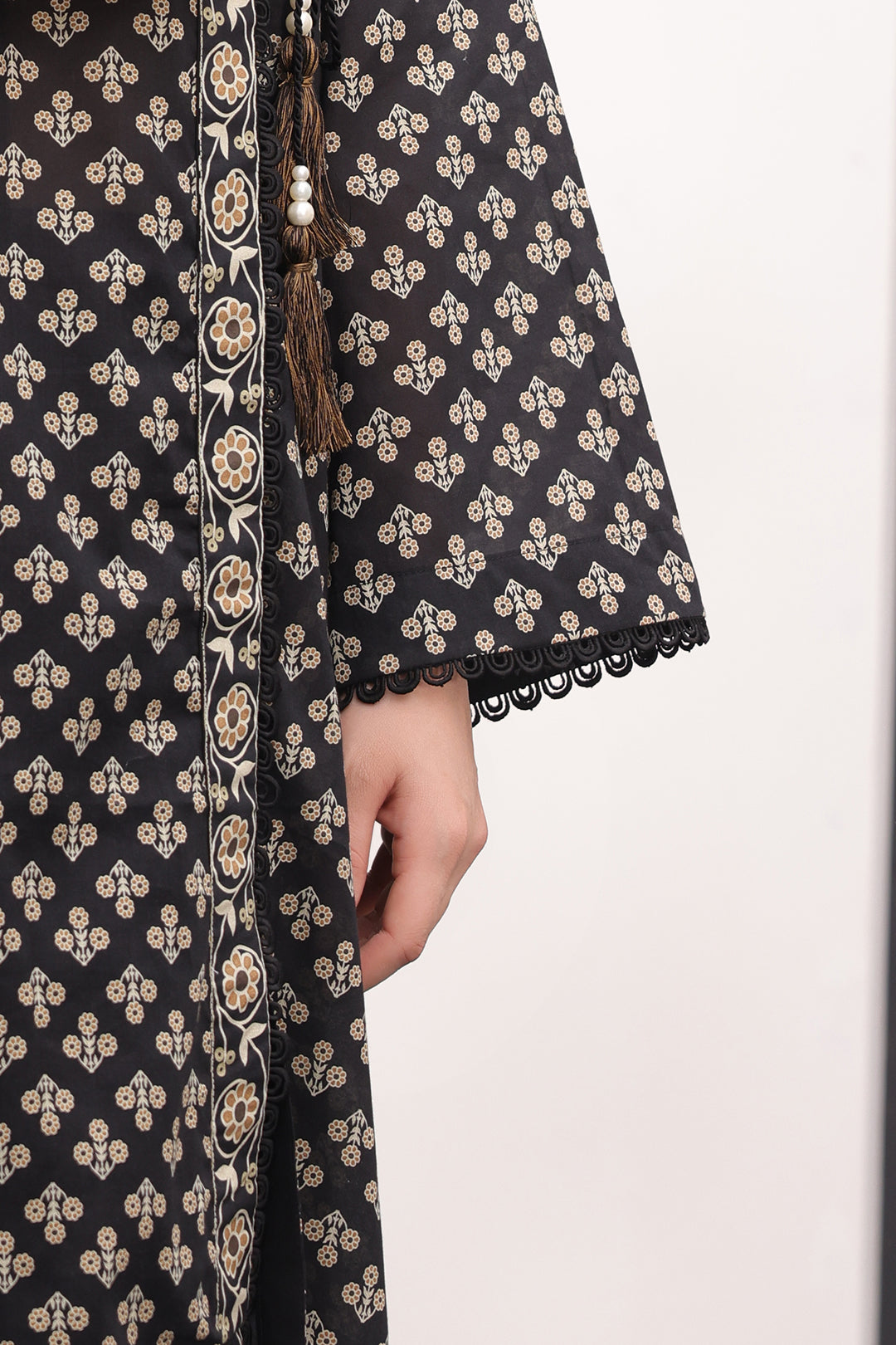 Zellbury | Unstitched 3 Piece Lawn | Shirt Shalwar Dupatta - 1507 - Designer Dress with Intricate embroidery and embellishments. Shop elegent wedding dress at Maria Faisal.