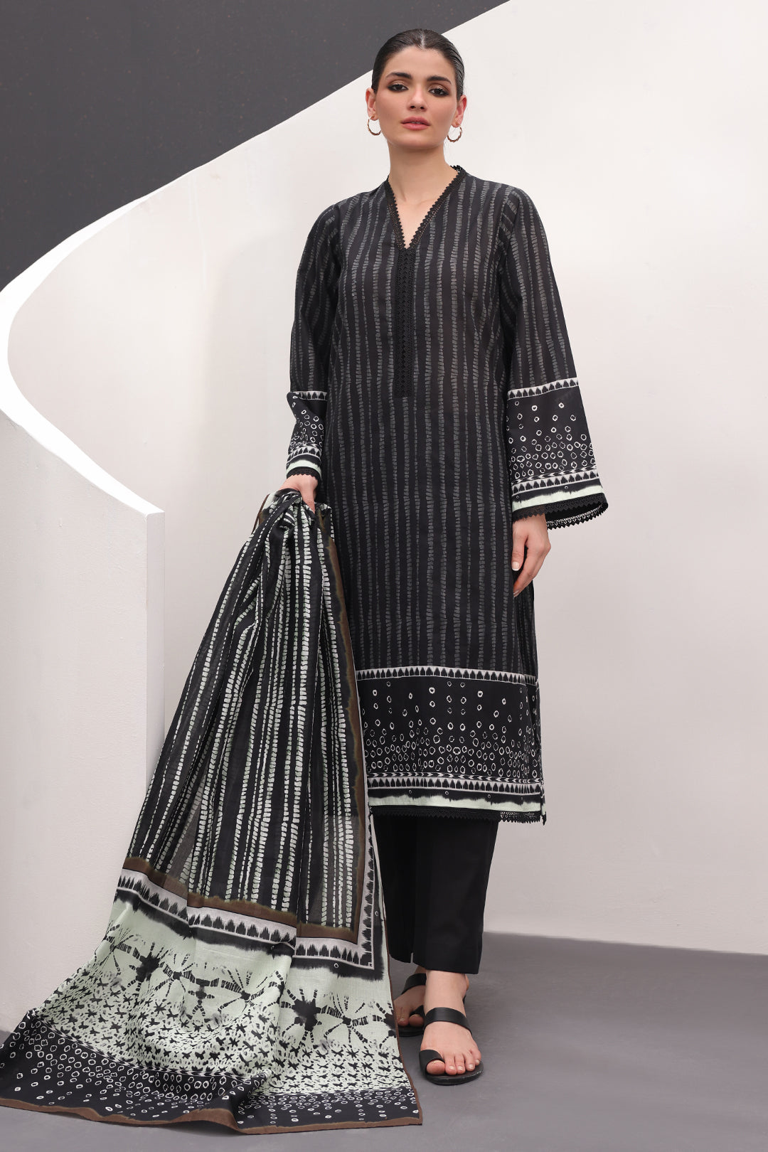 Zellbury | Unstitched 3 Piece Lawn | Shirt Shalwar Dupatta - 1509 - Designer Dress with Intricate embroidery and embellishments. Shop elegent wedding dress at Maria Faisal.