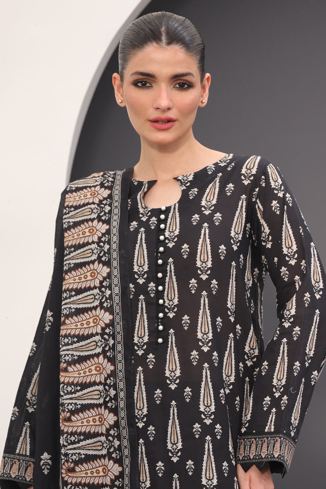 Zellbury | Unstitched 3 Piece Lawn | Shirt Shalwar Dupatta - 1517 - Designer Dress with Intricate embroidery and embellishments. Shop elegent wedding dress at Maria Faisal.