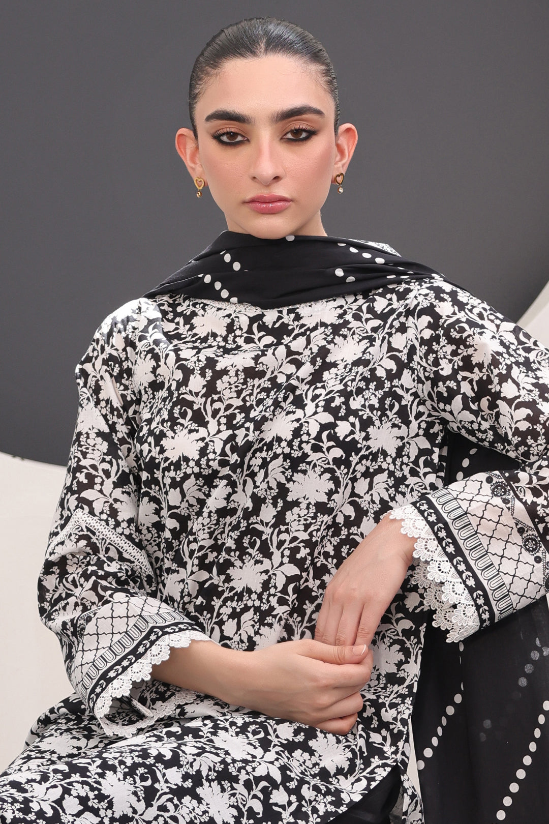 Zellbury | Unstitched 3 Piece Lawn | Shirt Shalwar Dupatta - 1526 - Designer Dress with Intricate embroidery and embellishments. Shop elegent wedding dress at Maria Faisal.