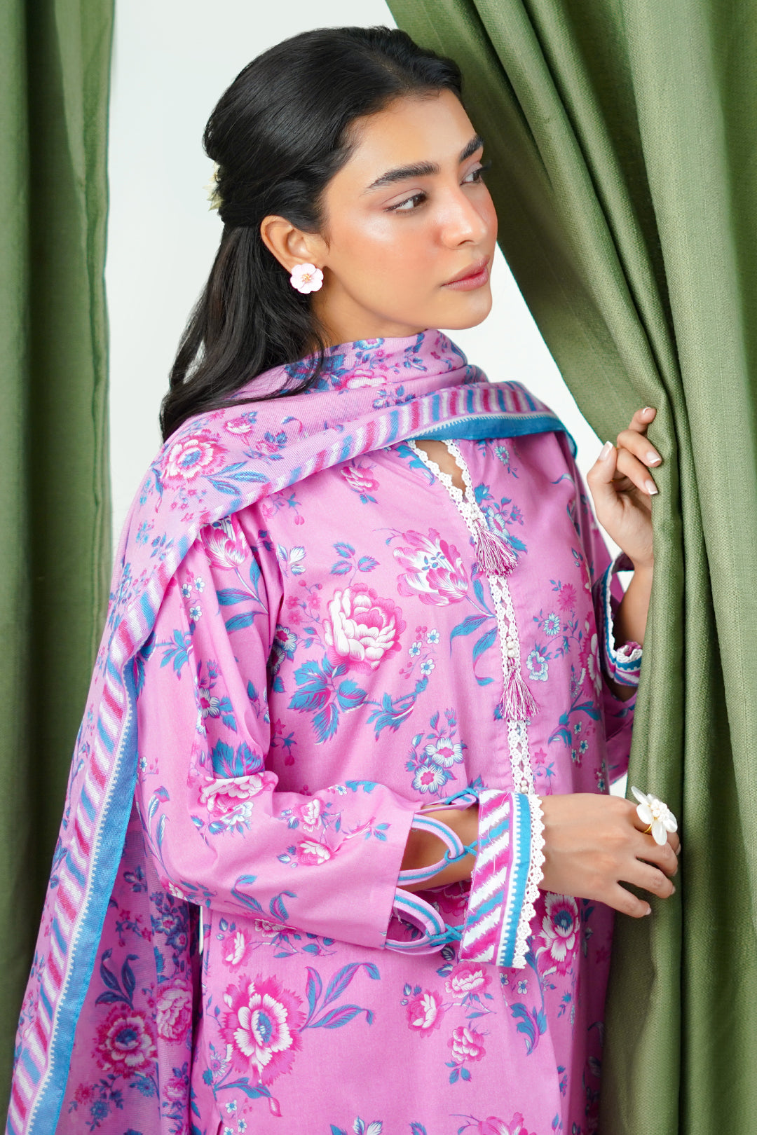 Zellbury | Unstitched 3 Piece Lawn | Shirt Shalwar Dupatta - 1569 - Designer Dress with Intricate embroidery and embellishments. Shop elegent wedding dress at Maria Faisal.