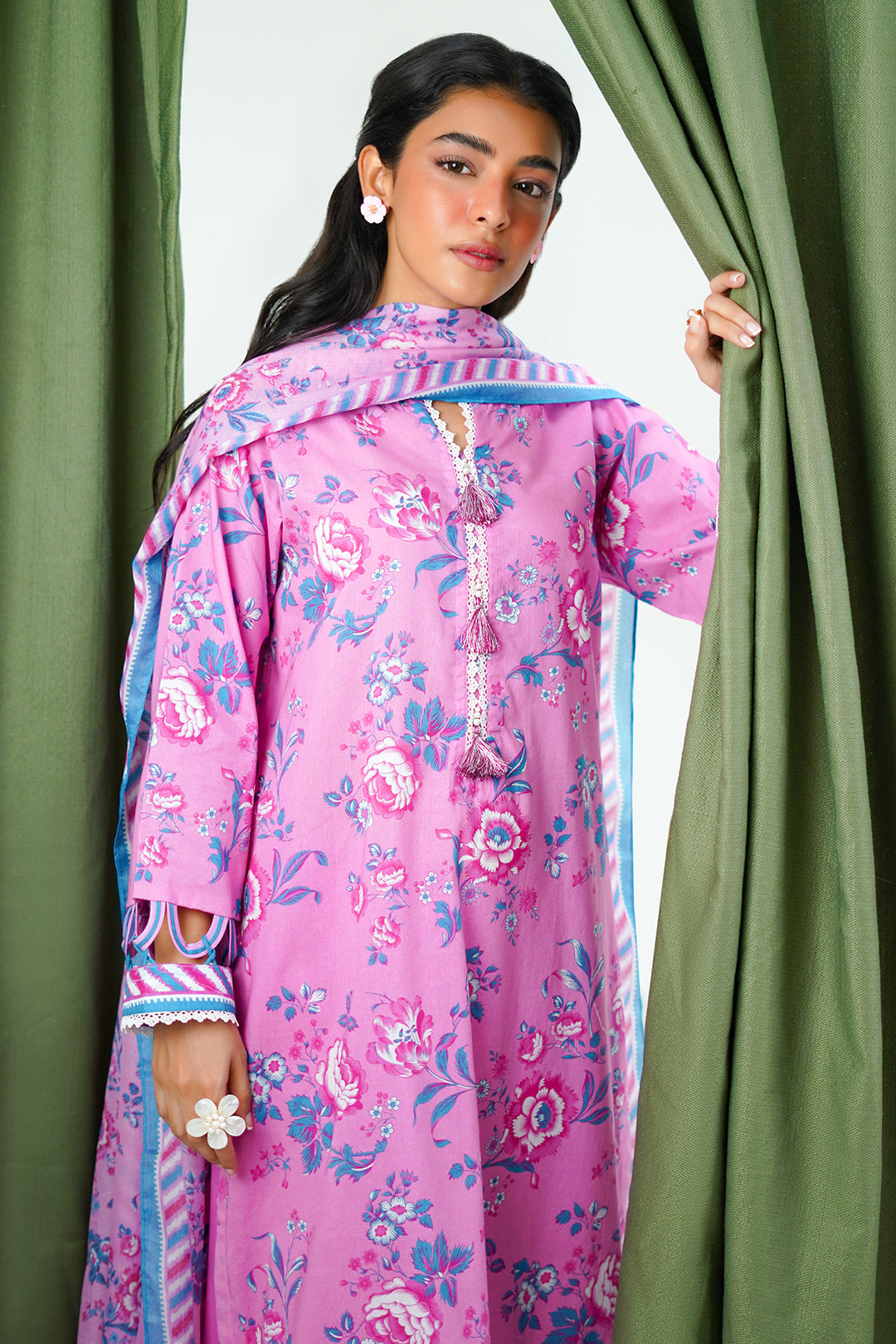 Zellbury | Unstitched 3 Piece Lawn | Shirt Shalwar Dupatta - 1569 - Designer Dress with Intricate embroidery and embellishments. Shop elegent wedding dress at Maria Faisal.