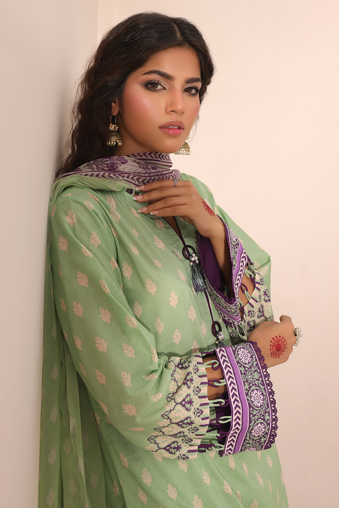 Zellbury | Unstitched 3 Piece Lawn | Shirt Shalwar Dupatta - 1696 - Designer Dress with Intricate embroidery and embellishments. Shop elegent wedding dress at Maria Faisal.