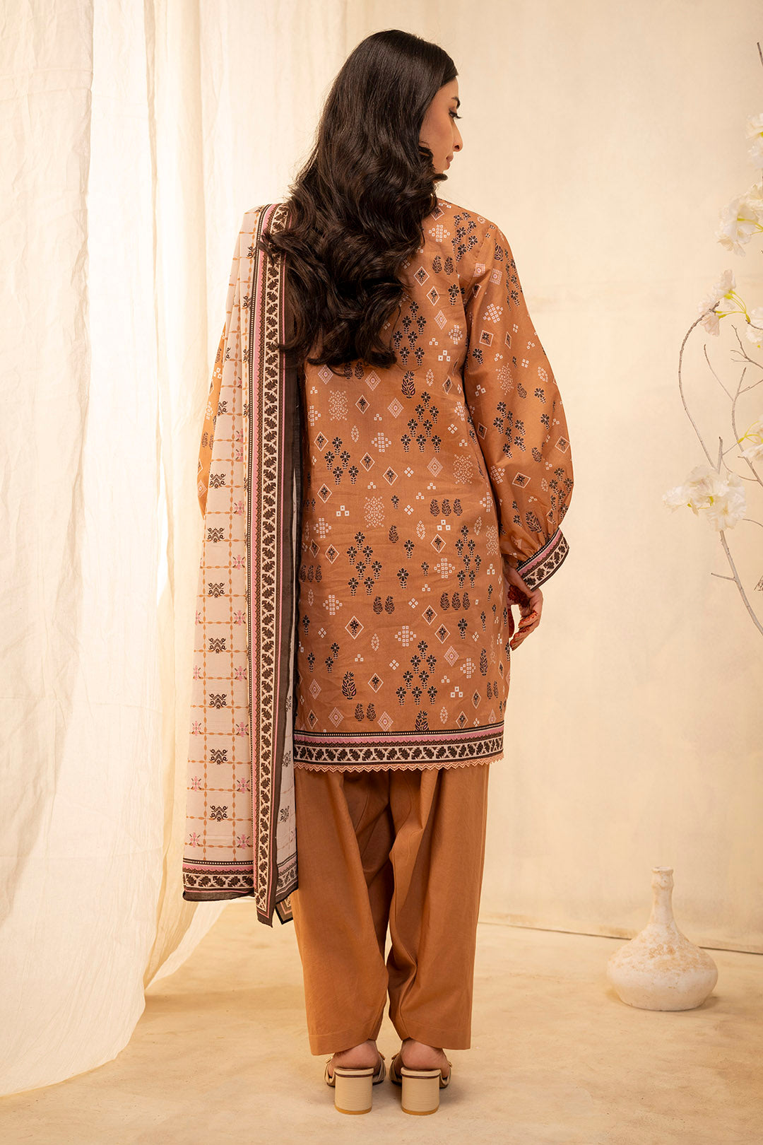 Zellbury | Unstitched 3 Piece Lawn | Shirt Shalwar Dupatta - 0047 - Designer Dress with Intricate embroidery and embellishments. Shop elegent wedding dress at Maria Faisal.