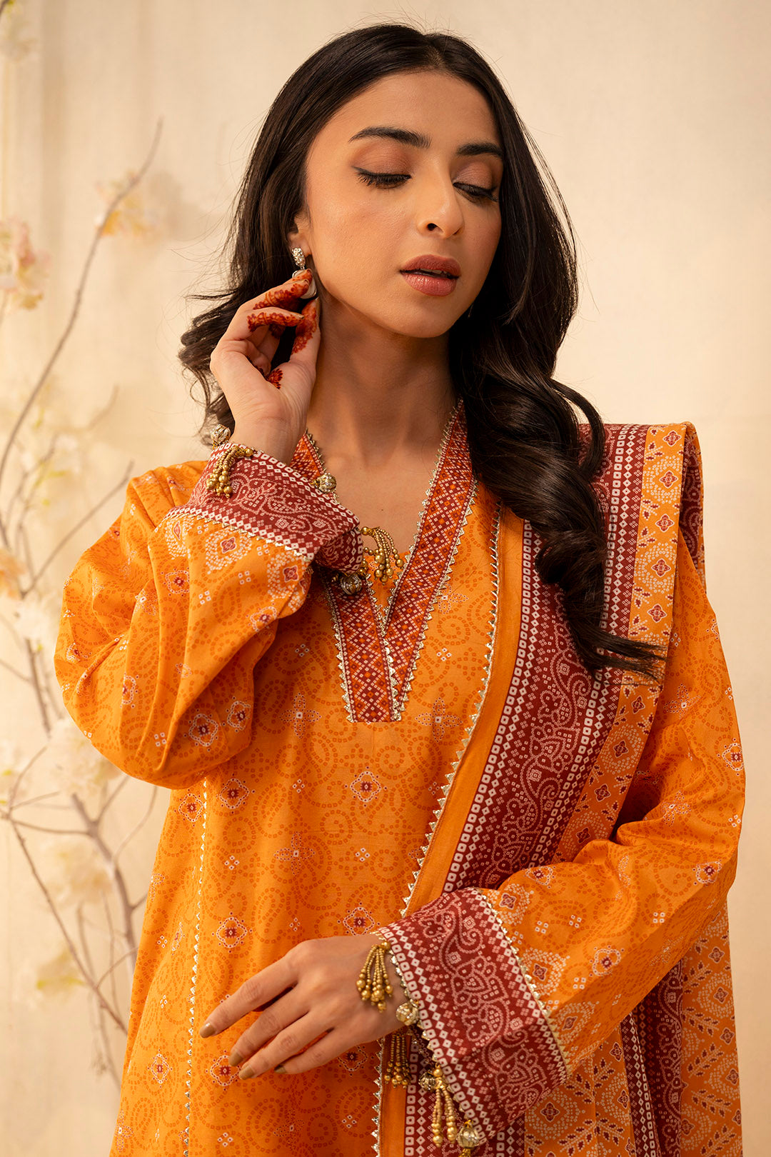 Zellbury | Unstitched 3 Piece Lawn | Shirt Shalwar Dupatta - 0115 - Designer Dress with Intricate embroidery and embellishments. Shop elegent wedding dress at Maria Faisal.