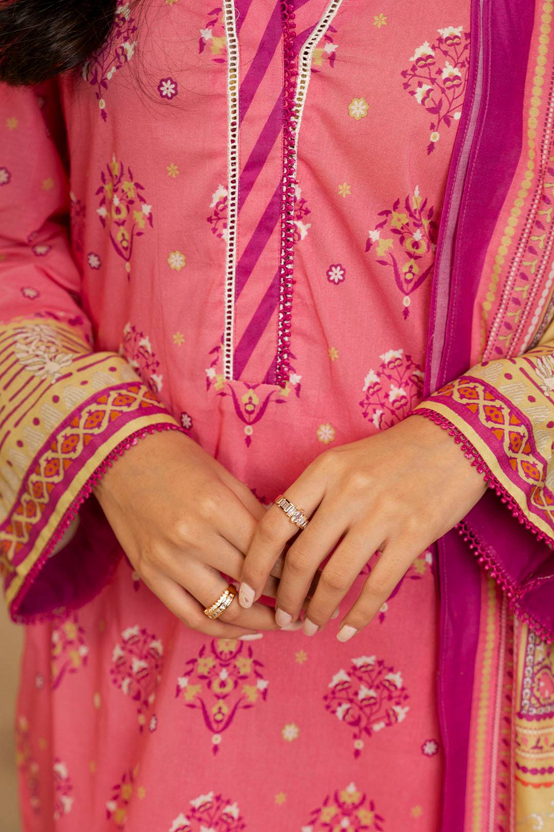 Zellbury | Unstitched 3 Piece Lawn | Shirt Shalwar Dupatta - 0122 by Maria Faisal - Registered Vendor of : Zellbury Women - type : Essential Unstitched - 100% original wedding dresses