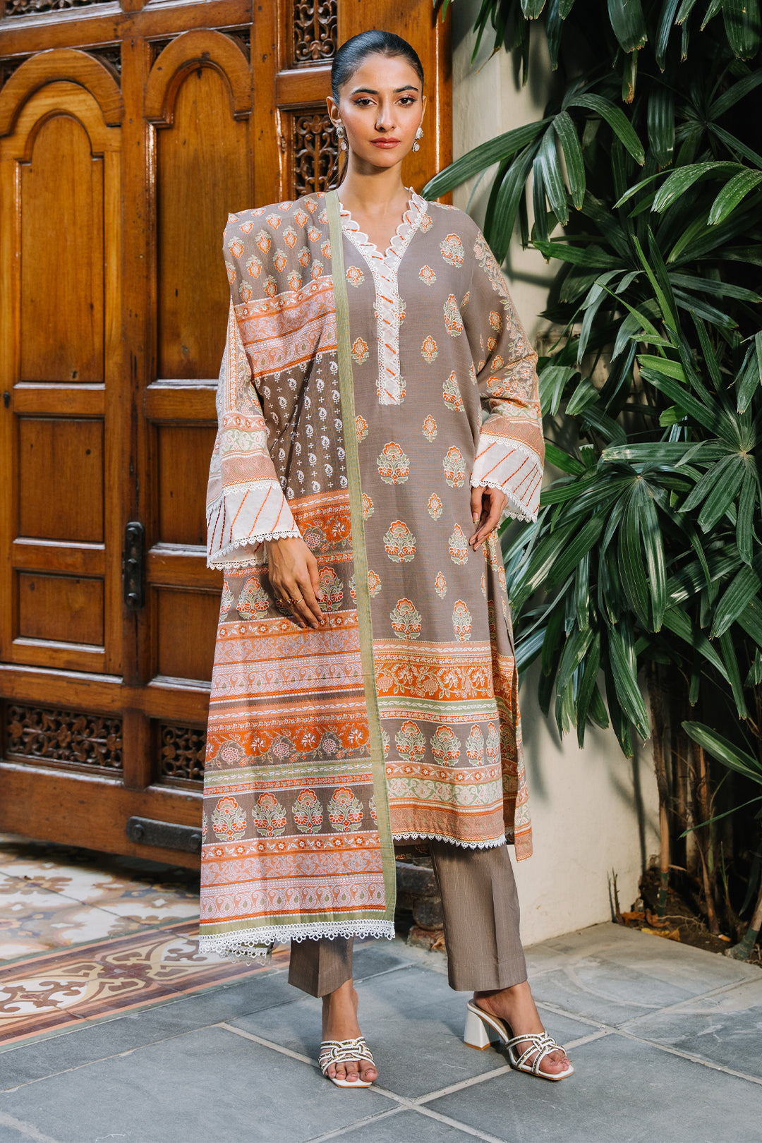 Zellbury | Unstitched 3 Piece Khaddar | Shirt Shalwar Dupatta - 0276 - Designer Dress with Intricate embroidery and embellishments. Shop elegent wedding dress at Maria Faisal.