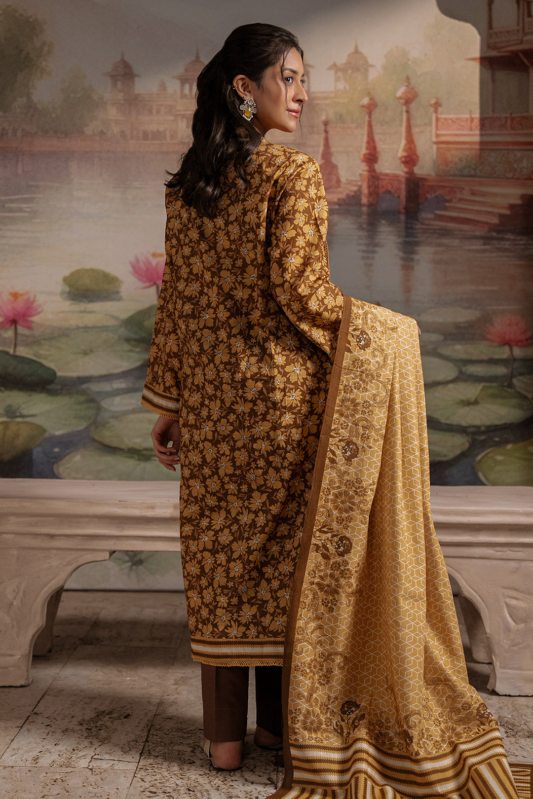Zellbury | Unstitched 3 Piece Khaddar | Shirt Shalwar Dupatta - 0362 - Designer Dress with Intricate embroidery and embellishments. Shop elegent wedding dress at Maria Faisal.