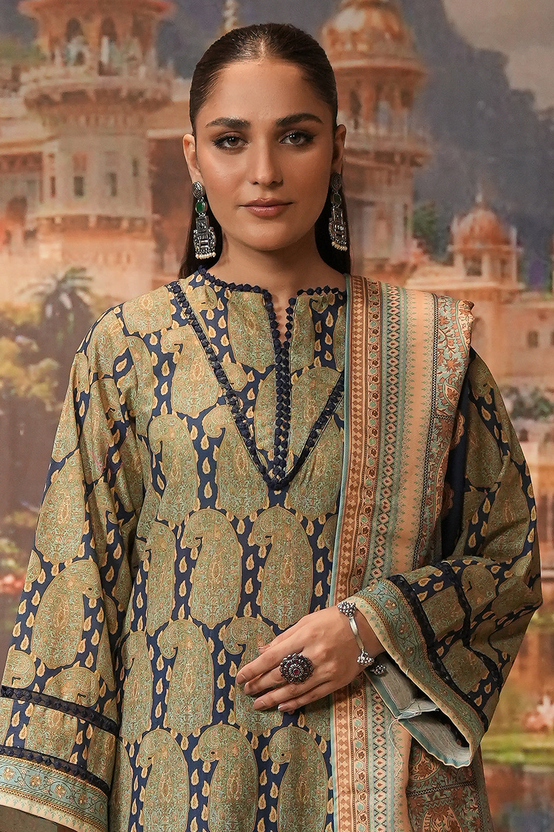 Zellbury | Unstitched 3 Piece Khaddar | Shirt Shalwar Shawl - 0381 - Designer Dress with Intricate embroidery and embellishments. Shop elegent wedding dress at Maria Faisal.
