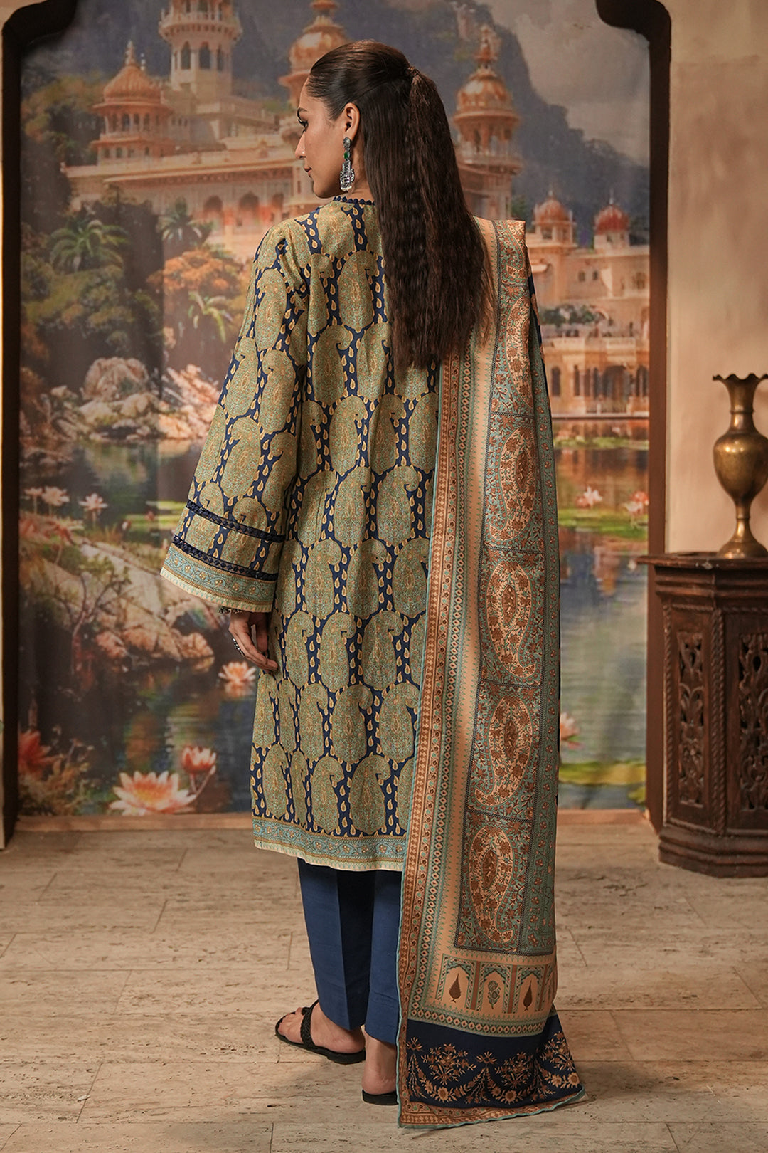 Zellbury | Unstitched 3 Piece Khaddar | Shirt Shalwar Shawl - 0381 - Designer Dress with Intricate embroidery and embellishments. Shop elegent wedding dress at Maria Faisal.