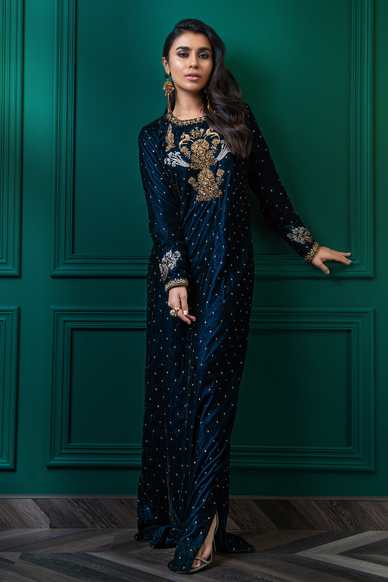 Wardha Saleem | Velvets Winter Fall 24 |  Shikar Gah 2 - Ladies Clothes 