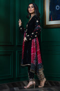 Wardha Saleem | Velvets Winter Fall 24 |   Parvaz - Ladies Clothes 