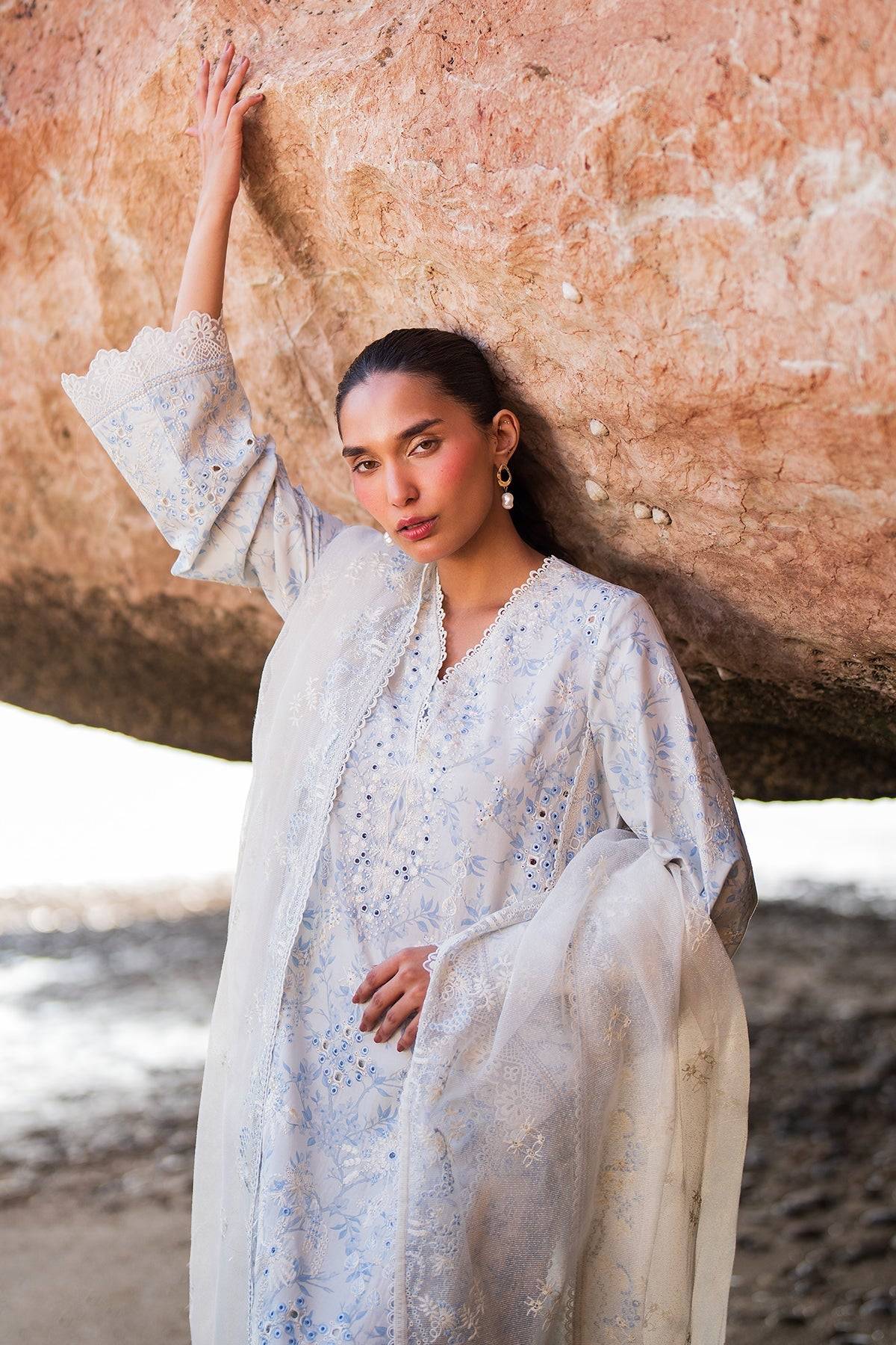 Afrozeh | Endless Summer | Nerida by Maria Faisal - Registered Vendor of : Afrozeh - type : Ladies Clothes - 100% original wedding dresses