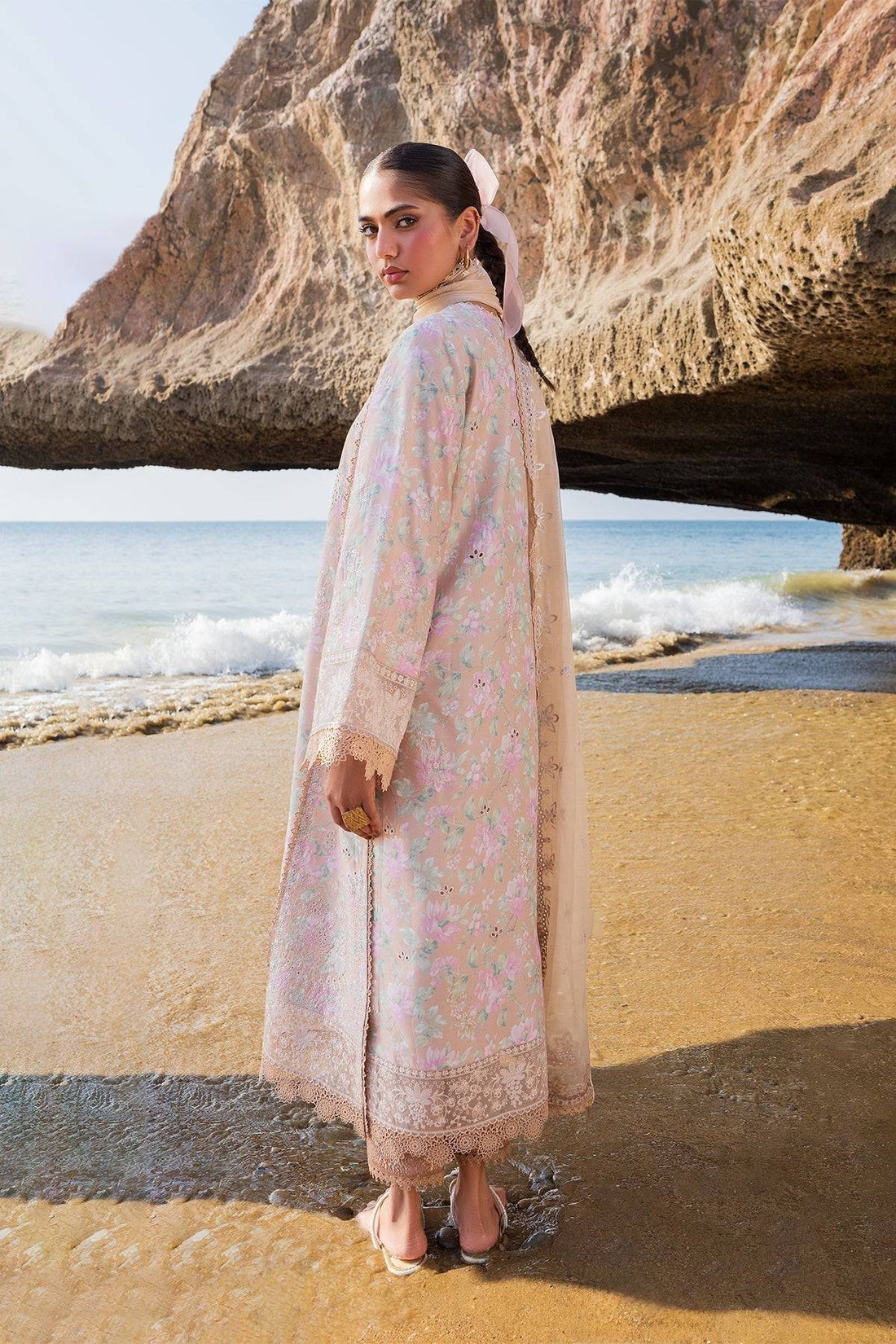 Afrozeh | Endless Summer | Zephyria by Maria Faisal - Registered Vendor of : Afrozeh - type : Ladies Clothes - 100% original wedding dresses
