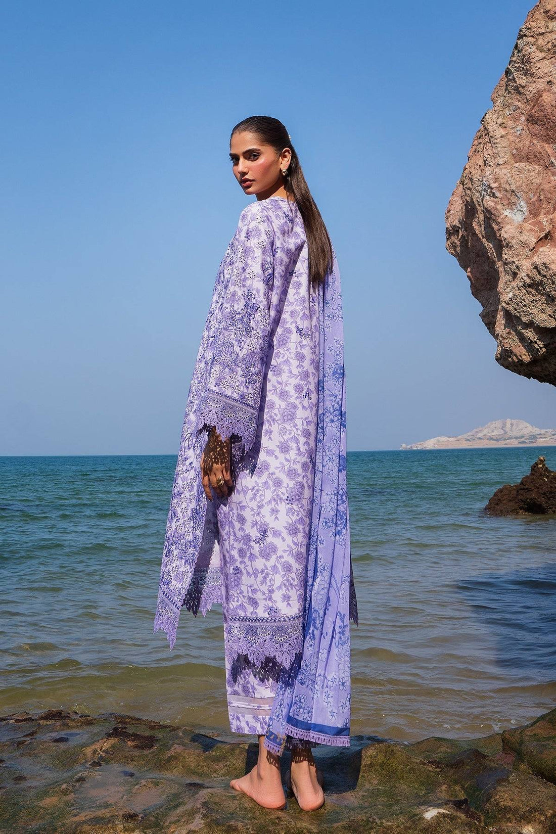 Afrozeh | Endless Summer | Verve by Maria Faisal - Registered Vendor of : Afrozeh - type : Ladies Clothes - 100% original wedding dresses