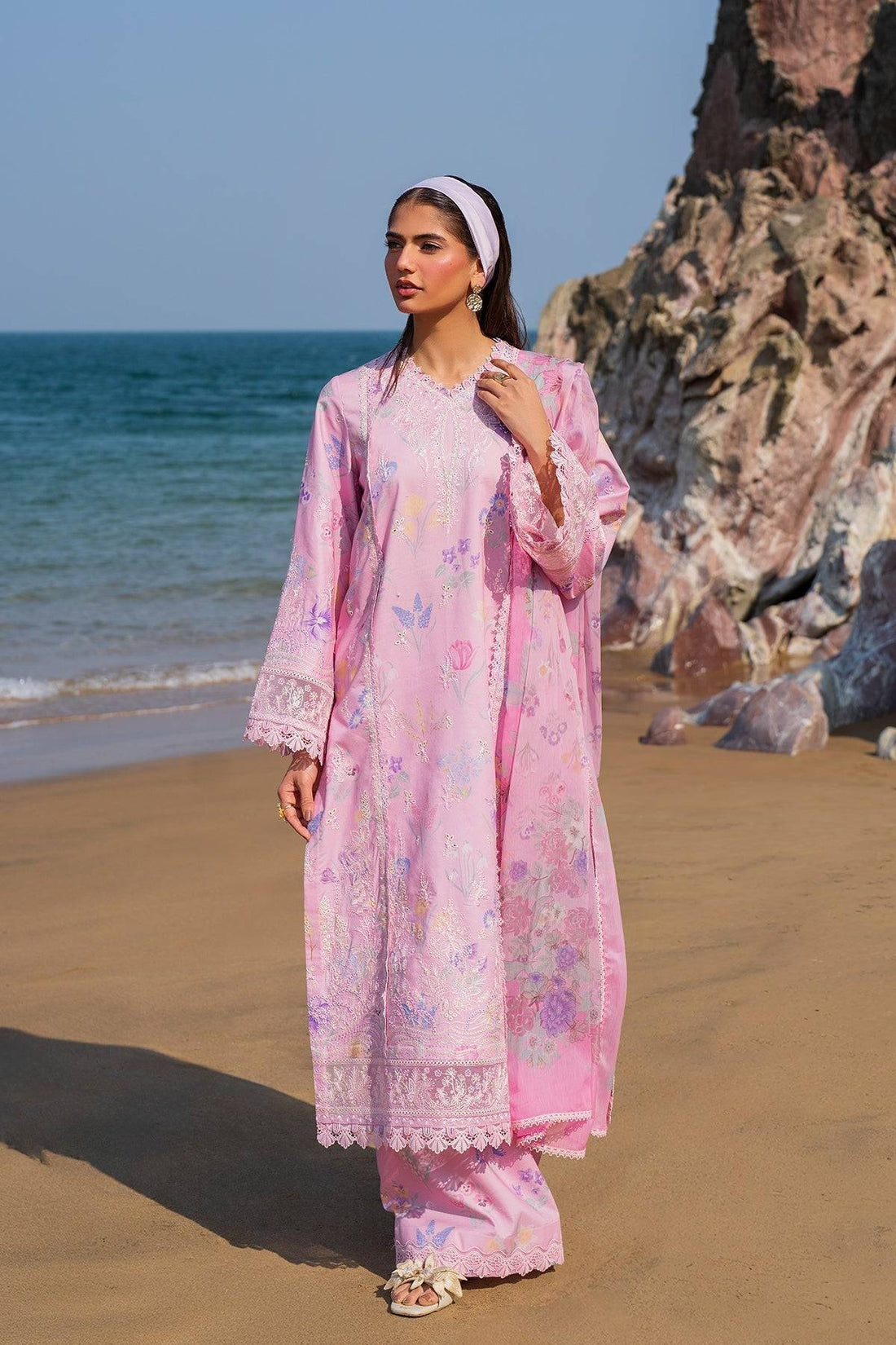 Afrozeh | Endless Summer | Gilded by Maria Faisal - Registered Vendor of : Afrozeh - type : Ladies Clothes - 100% original wedding dresses