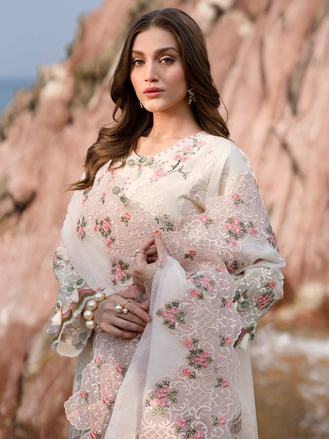 Mahnur | Sirena Luxury Lawn 25 | Wisteria by Maria Faisal - Registered Vendor of : Mahnur - type : Ladies Clothes - 100% original wedding dresses