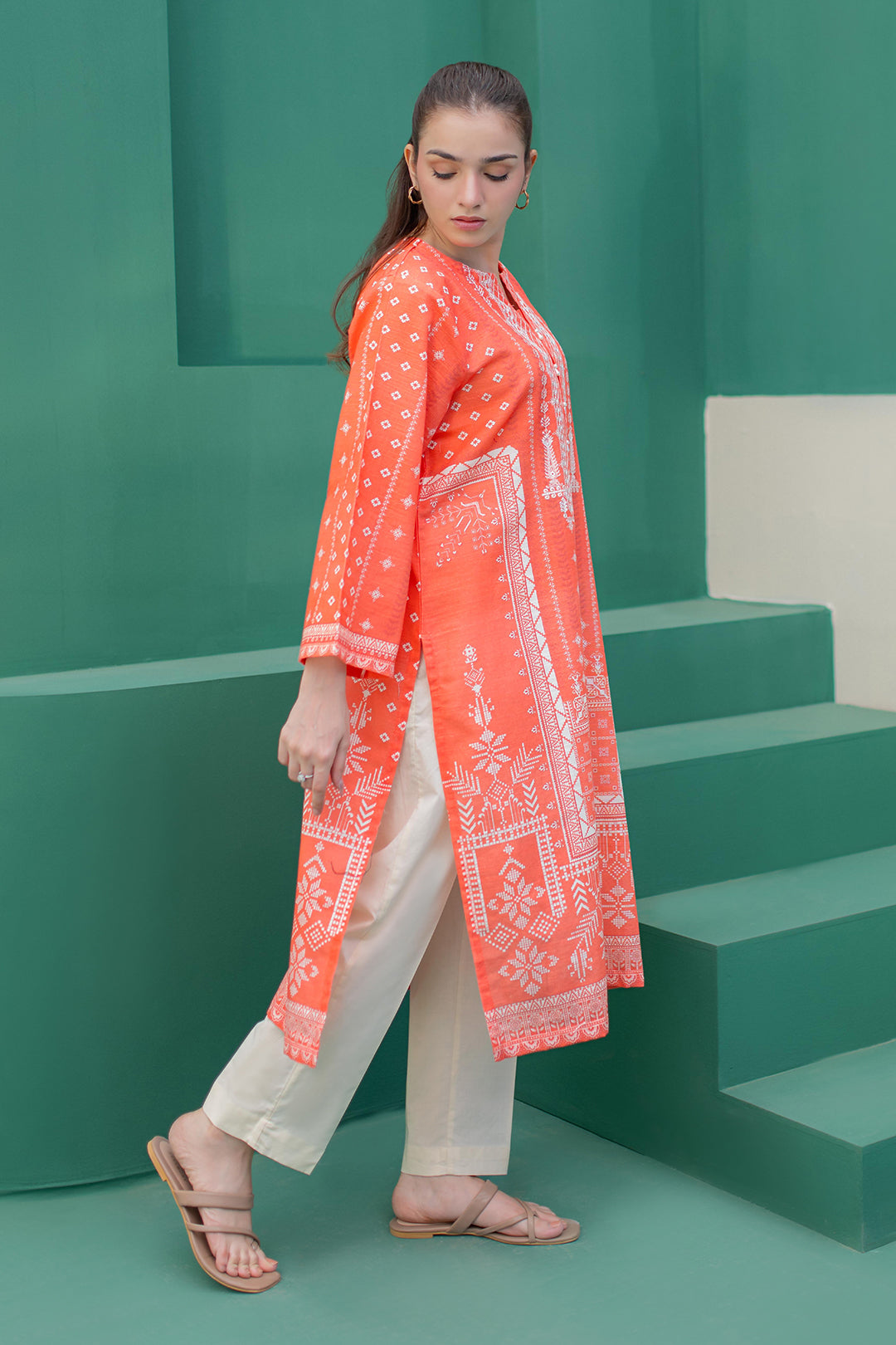Zellbury | Winter Pret | Embroidered Kurta - 2970 - Designer Dress with Intricate embroidery and embellishments. Shop elegent wedding dress at Maria Faisal.