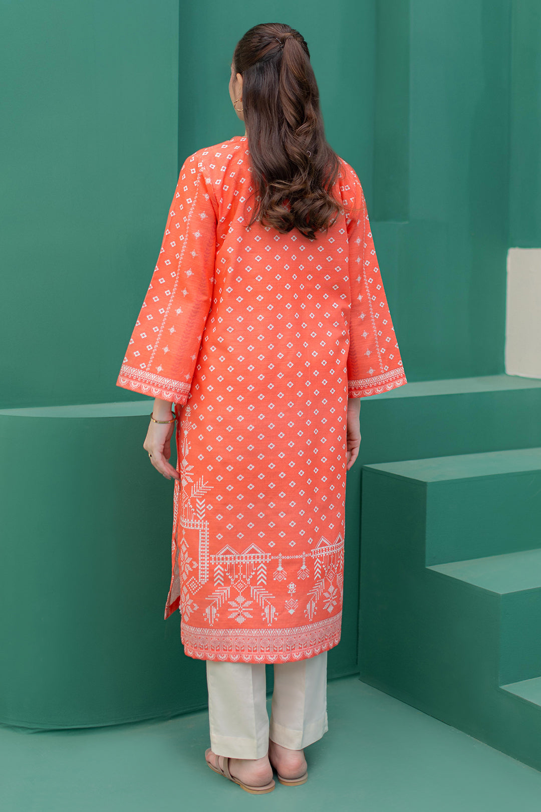 Zellbury | Winter Pret | Embroidered Kurta - 2970 - Designer Dress with Intricate embroidery and embellishments. Shop elegent wedding dress at Maria Faisal.