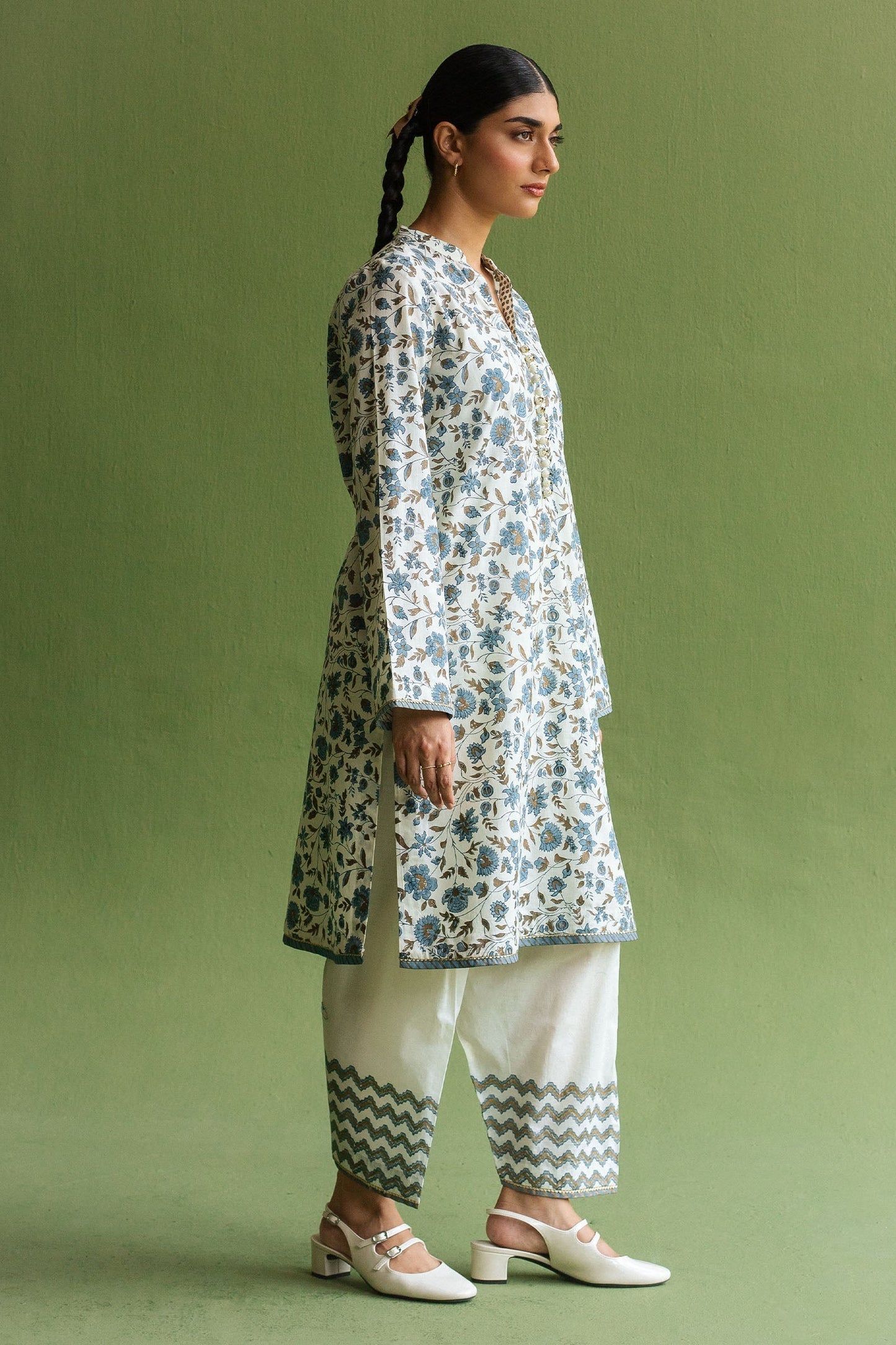 Zara Shahjahan | Handcrafted Suits | ZHC-051 - Ladies Clothes - Maria Faisal