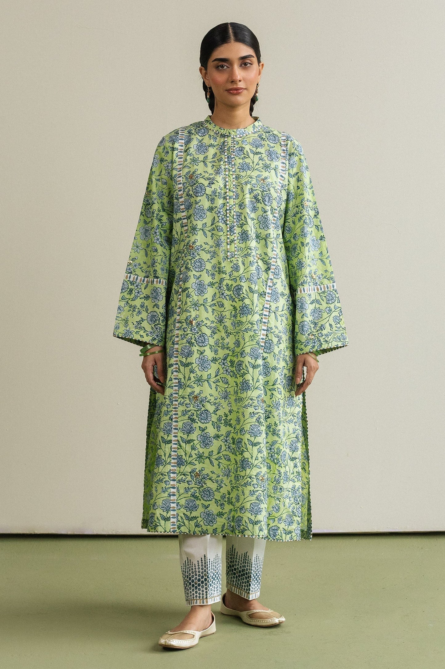 Zara Shahjahan | Handcrafted Suits | ZHC-052 - Ladies Clothes - Maria Faisal