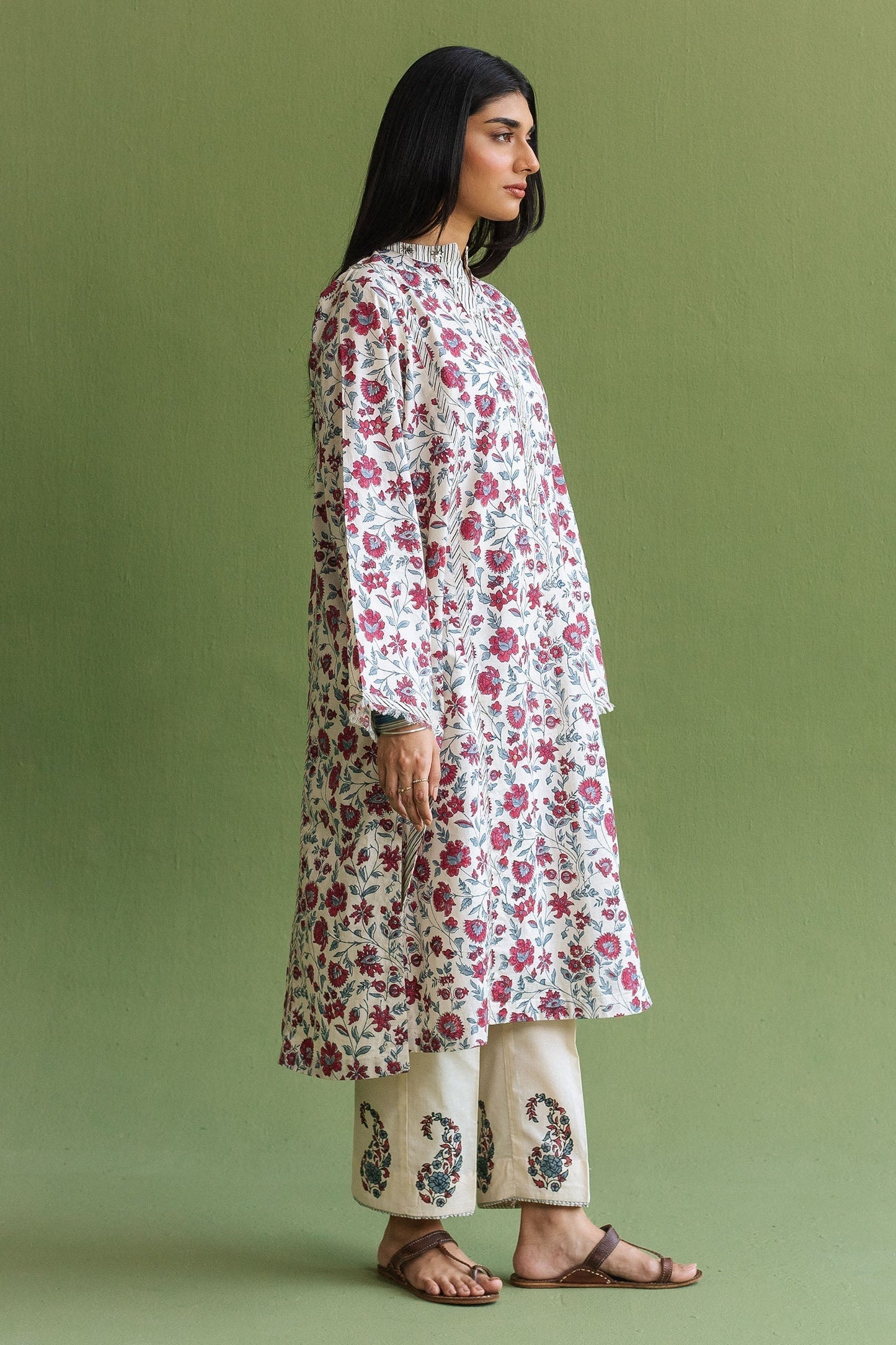 Zara Shahjahan | Handcrafted Suits | ZHC-053 - Ladies Clothes - Maria Faisal