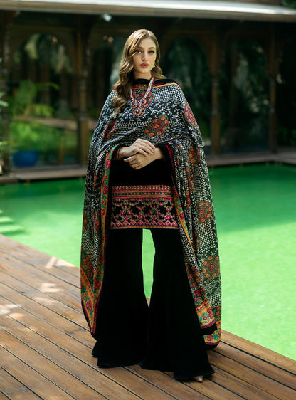 Zainab Chottani | Makhmal Luxe Pret | Zulmat - Ladies Clothes - Maria Faisal