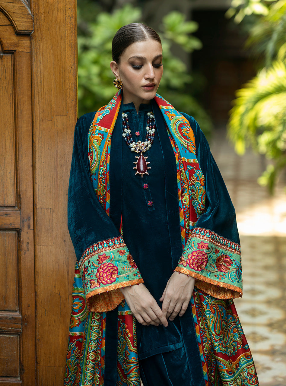 Zainab Chottani | Makhmal Luxe Pret | Avizeh - Ladies Clothes - Maria Faisal