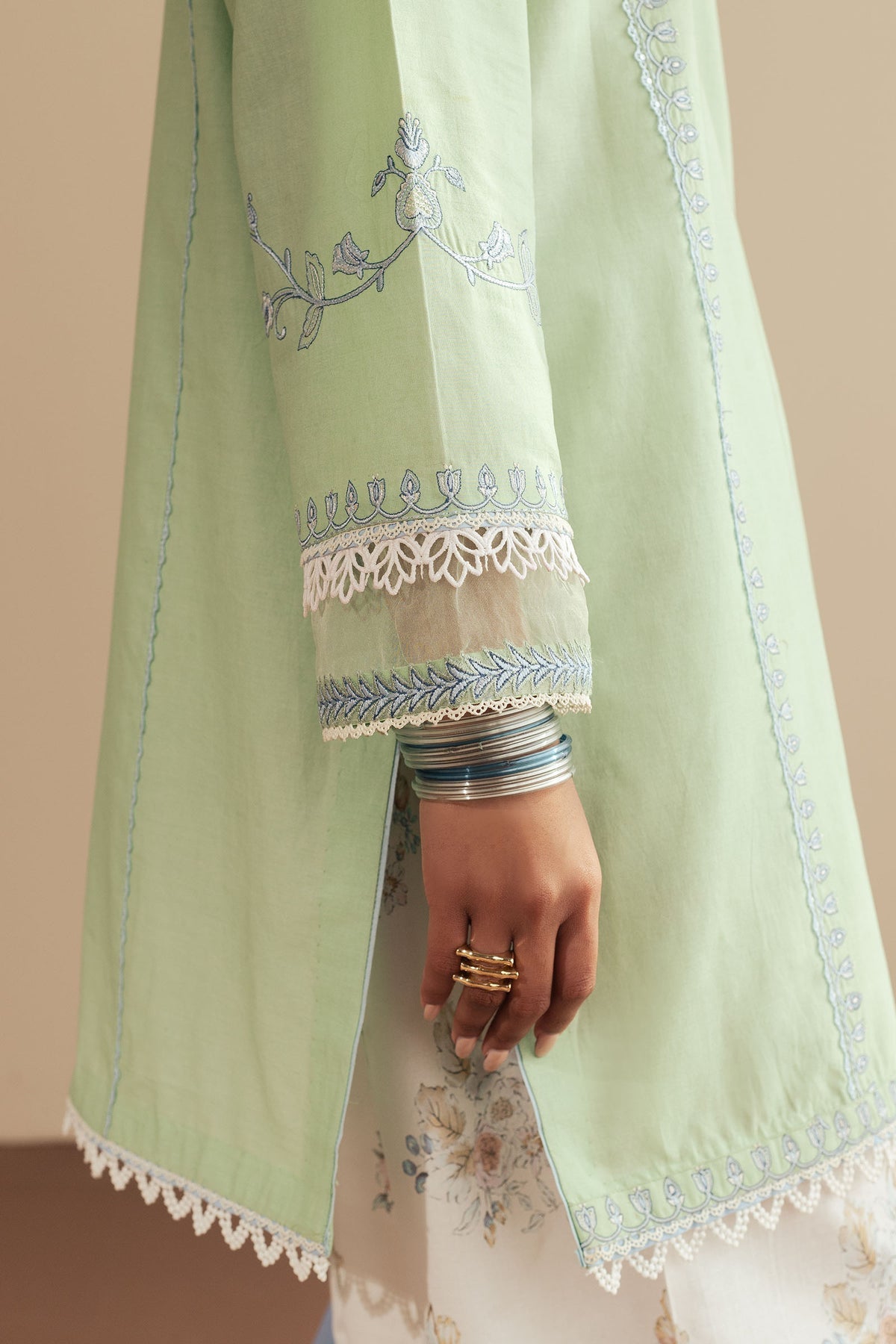 Zara Shahjahan | Pret Wear | CR25P0110 by Maria Faisal - Registered Vendor of : Zara Shahjahan - type : Ladies Clothes - 100% original wedding dresses