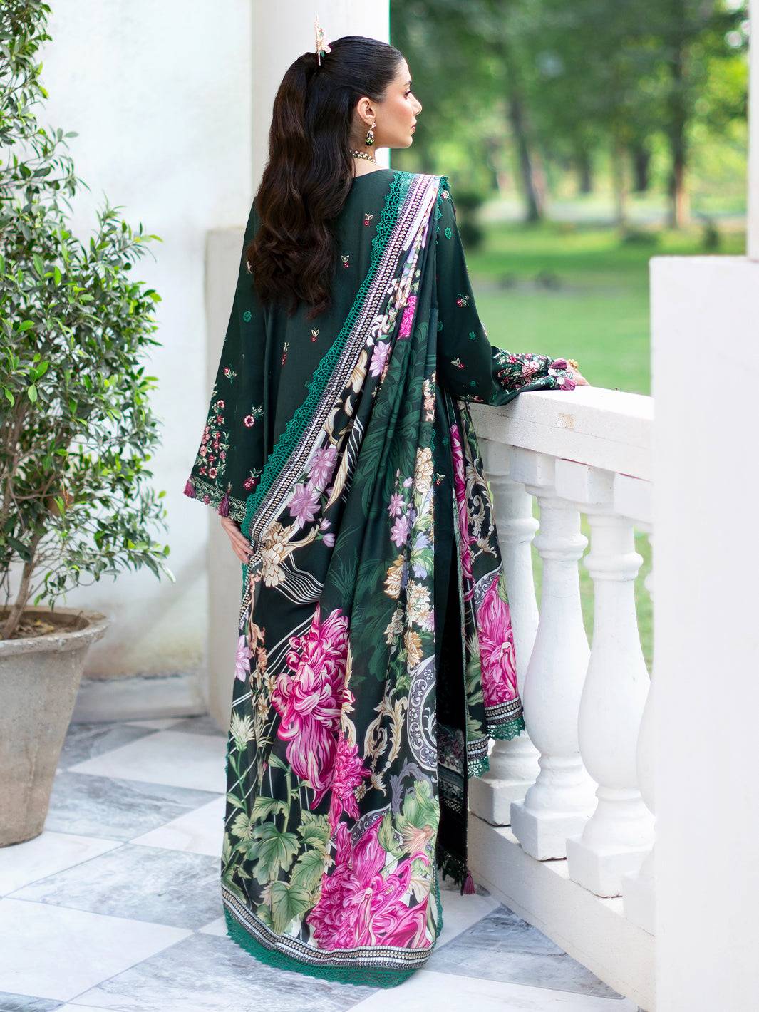 Mahnur | Sophie Luxury Lawn 25 | Zoya by Maria Faisal - Registered Vendor of : Mahnur - type : Ladies Clothes - 100% original wedding dresses