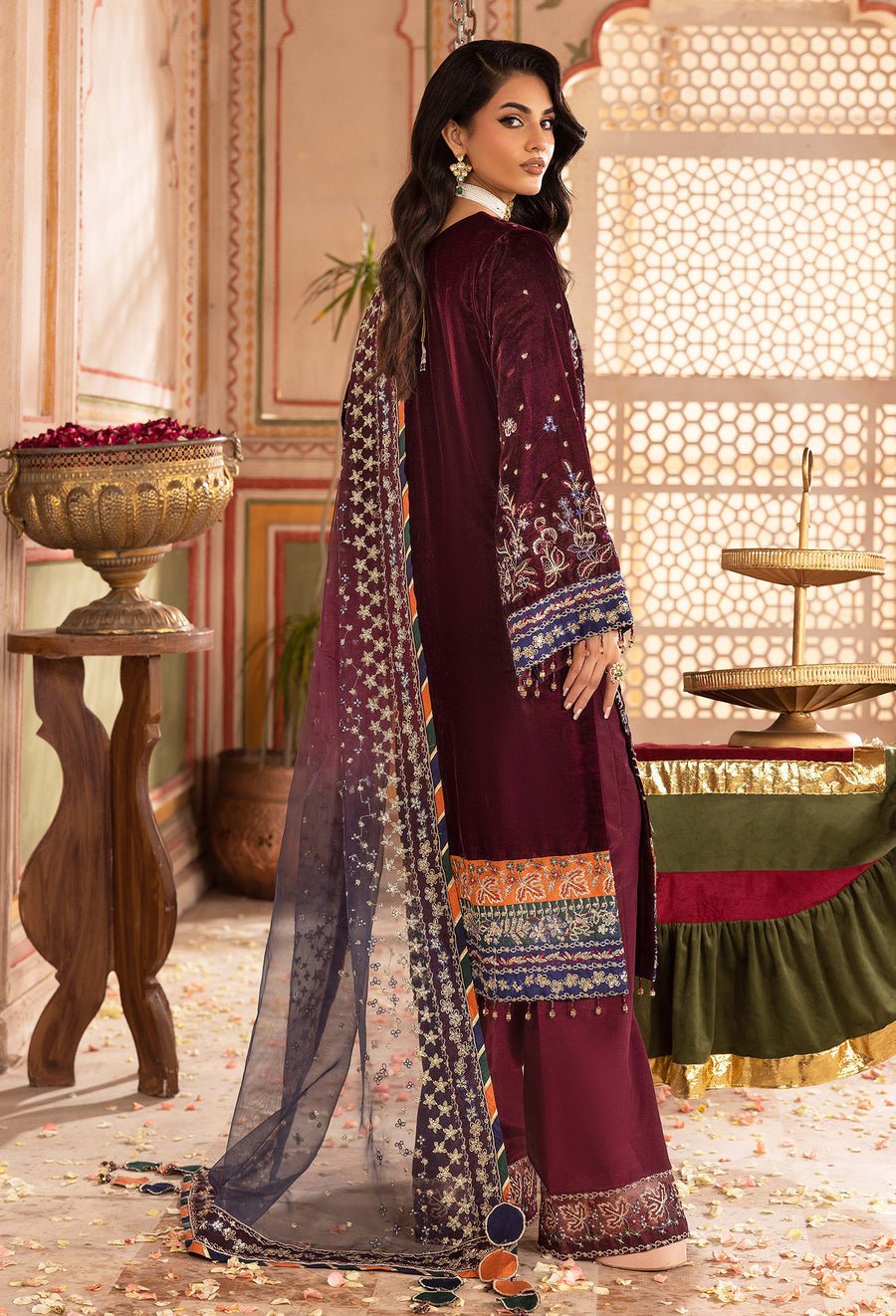 Adans Libas | Velvet 25 | 7520 V - is Maroon dress from Adans Libas - Ladies Clothes - Maria Faisal