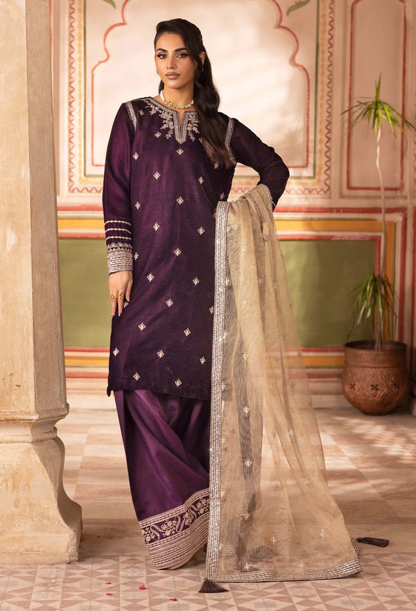 Adans Libas | Velvet 25 | 7526 V - is Purple dress from Adans Libas - Ladies Clothes - Maria Faisal