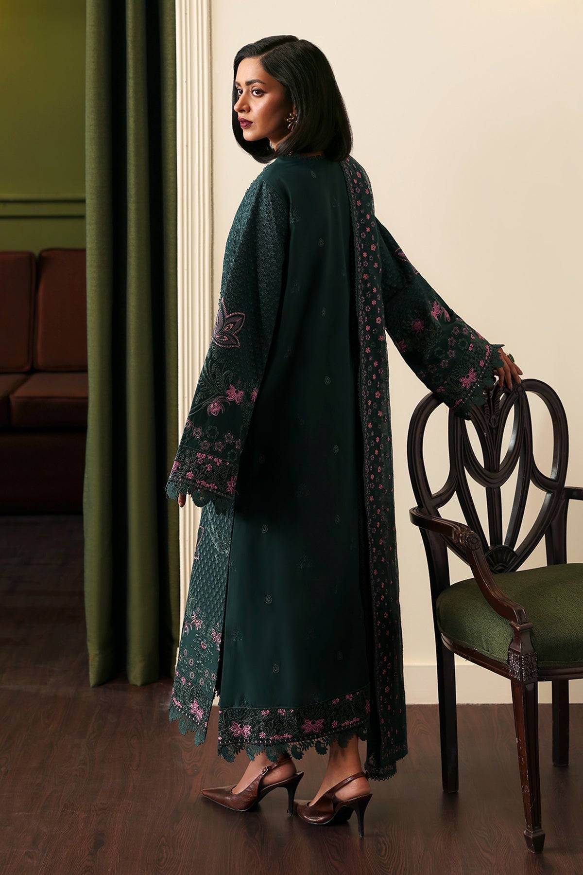 Afrozeh | Rhythm RTW | Aurun by Maria Faisal - Registered Vendor of : Afrozeh - type : Luxury - 100% original wedding dresses