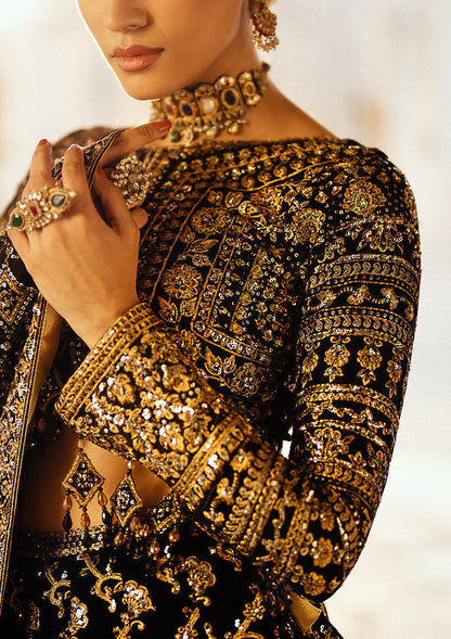 Aik Atelier | Dastoor Velvet 24 | DASTOOR - LOOK 01 - Ladies Clothes - Maria Faisal