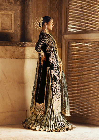 Aik Atelier | Dastoor Velvet 24 | DASTOOR - LOOK 02 - Ladies Clothes - Maria Faisal